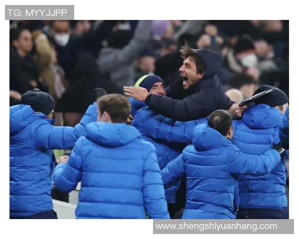 阿森纳与哈德斯比赛裁判表现分析及争议判罚回顾